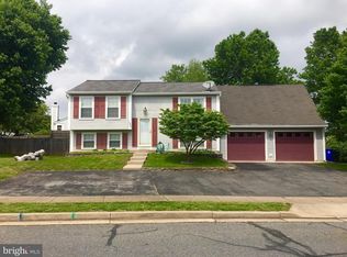 1604 Dogwood Dr, Frederick, MD 21701