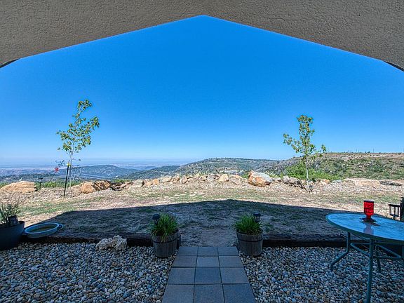 4th image of 36060 Cressman Rd