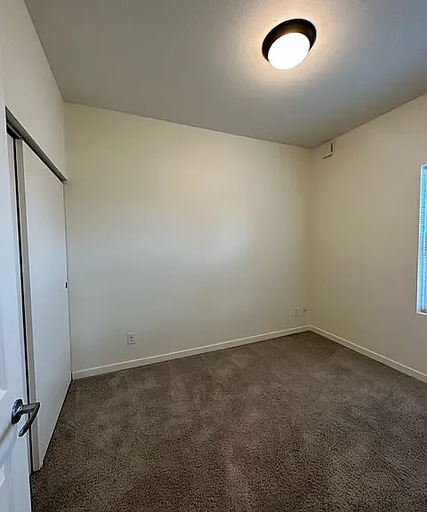 The Lavonne Apartments — Photo 23