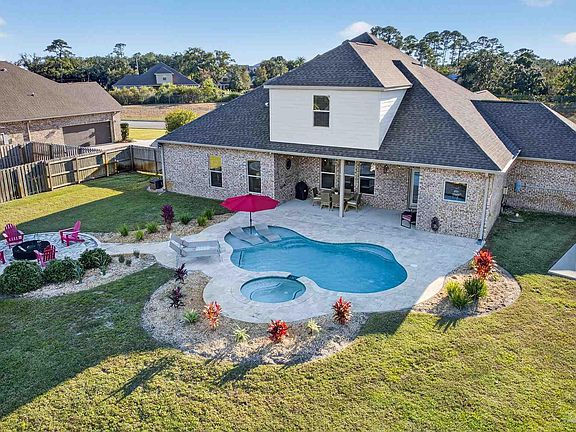3rd image of 1346 Lombardy Dr