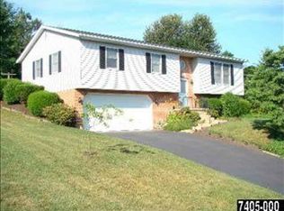 245 Troy Rd, Dallastown, PA 17313