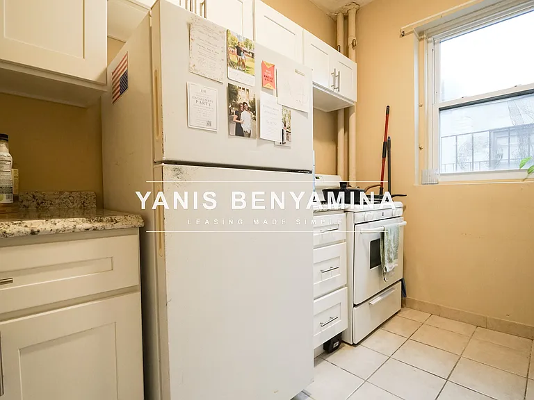 86 Glenville Ave #15 — Photo 9