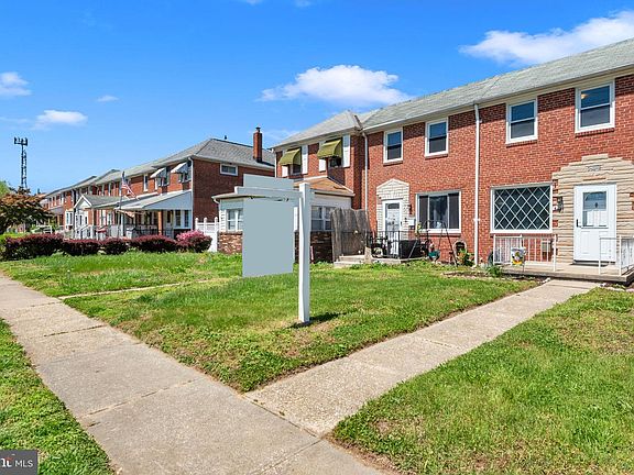 3rd image of 420 Trappe Rd