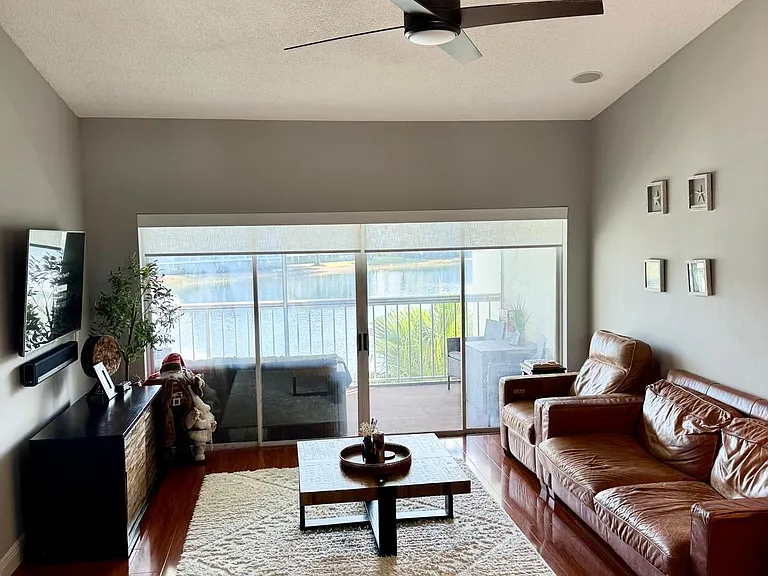 209 Cypress Point Dr — Photo 13