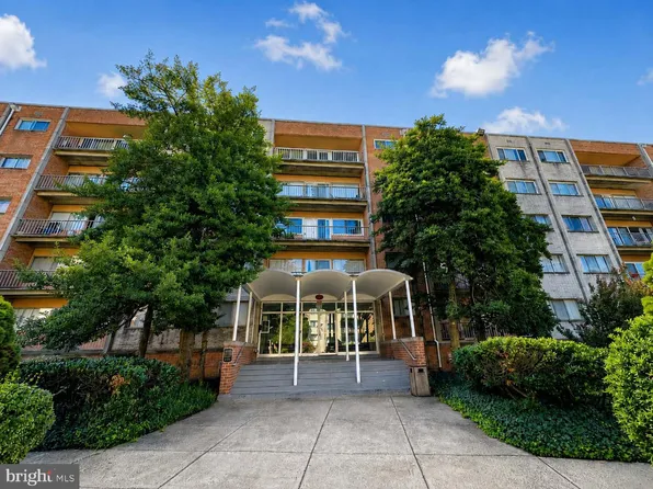 5831 Quantrell Ave APT T2, Alexandria, VA 22312