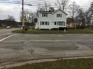 423 N Hudson St, Lowell, MI 49331