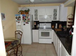 420 NE 12th Ave APT 102, Hallandale Beach, FL 33009