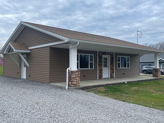 2nd image of 2270 Breezewood Ave