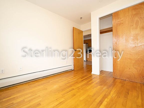 3rd image of 3132 31st St APT 3B