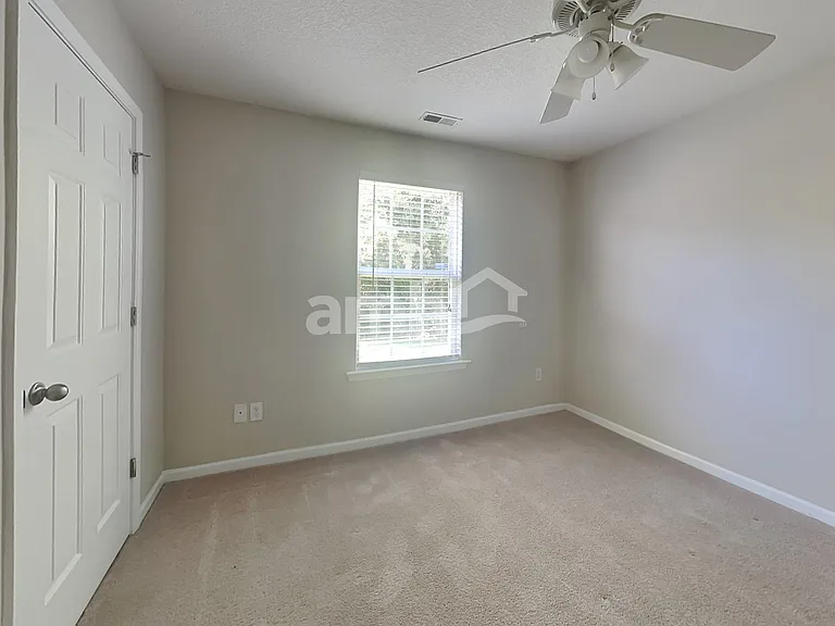 824 N Mossy Rock Rd — Photo 15