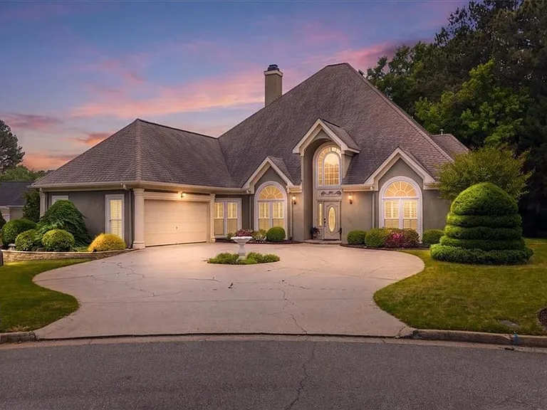 210 Masters View Ct — Photo 1