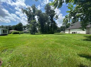 Besson Ln, Sunshine, LA 70780