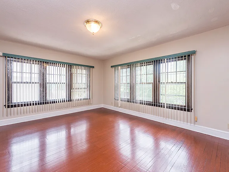 419 Hickory St #2 — Photo 5