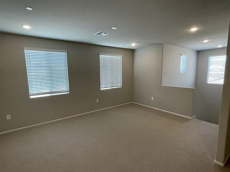 1048 Lumia Cir — Photo 8