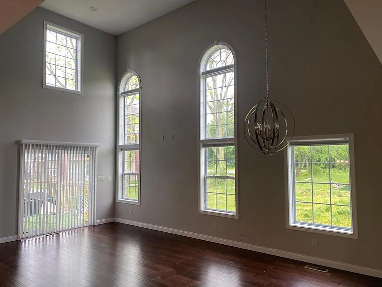 8683 Pebble Creek Dr — Photo 5