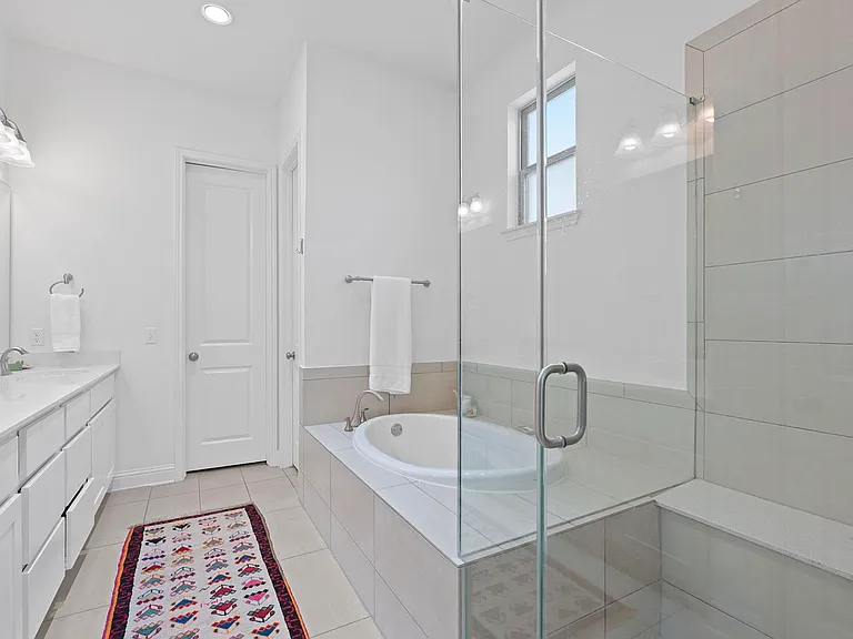 huge spa-like feel master bathroom