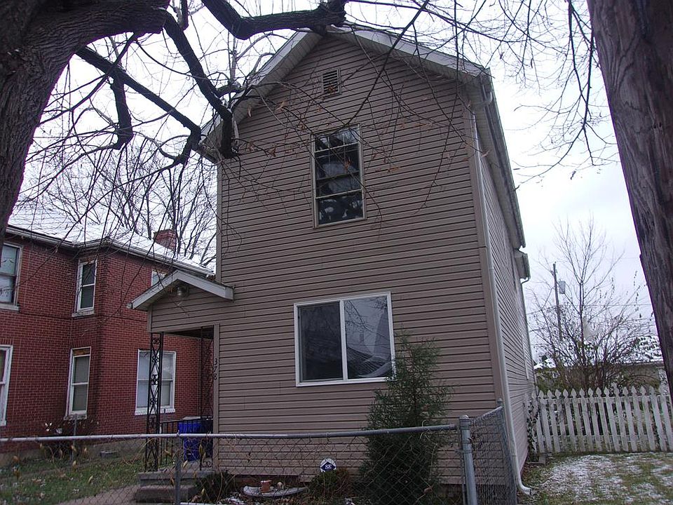 2nd image of 378 E 7th St
