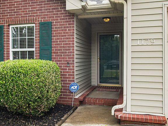 4th image of 1179 Saint Andrews Dr