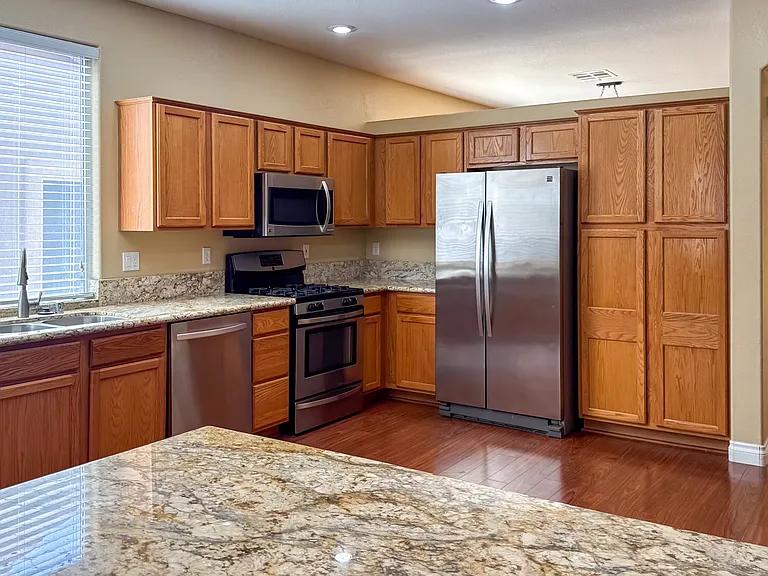 10724 Windrose Point Ave — Photo 7