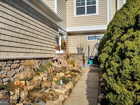 2nd image of 107 Osprey Dr