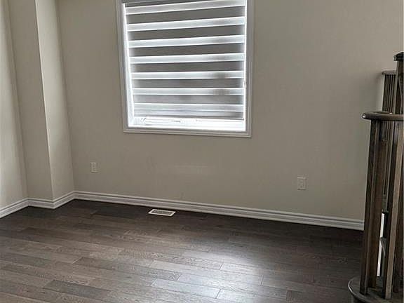 5th image of 122 Blacksmith Dr