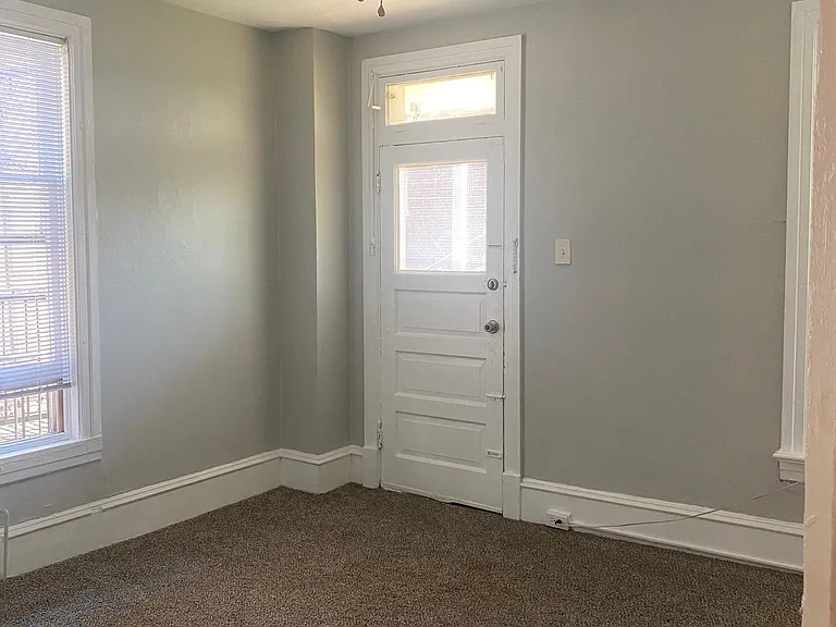 1855 Market St #2 — Photo 5