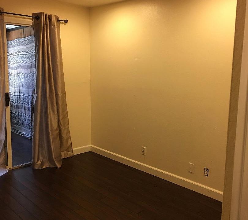 1st image of 1672 Estates Ct