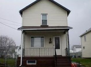 218 S Cedar St, New Castle, PA 16102