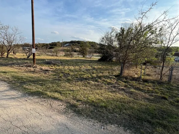 311 N Lakeside Ln, May, TX 76857