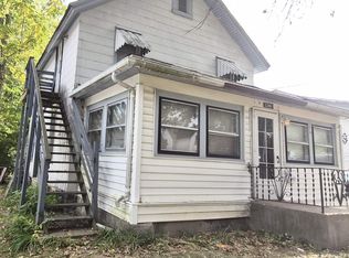 1240 Clover Ave, Rockford, IL