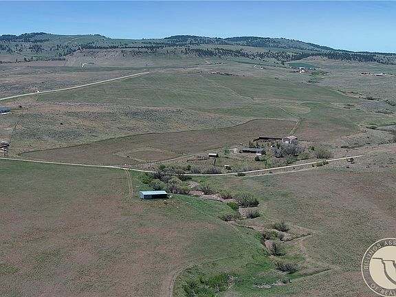 2nd image of 20 Diamond Ranch Ln