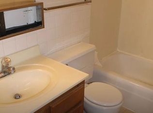 530 Elm St #5, Vermillion, SD 57069