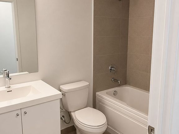 5th image of 2550 Simcoe St N #2508
