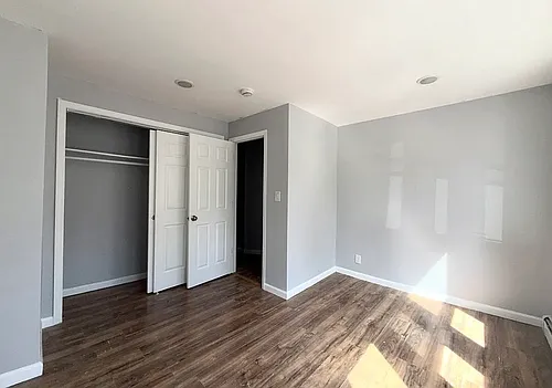 174 Hopkins Ave Photo 1