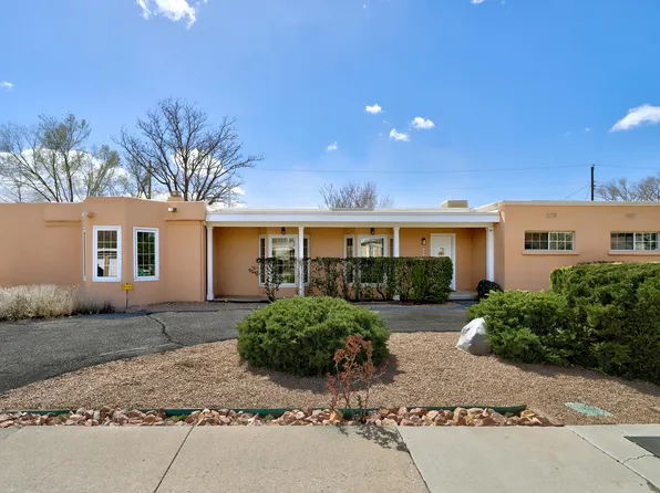 2612 Oro Vista Rd NW, Albuquerque, NM 87107