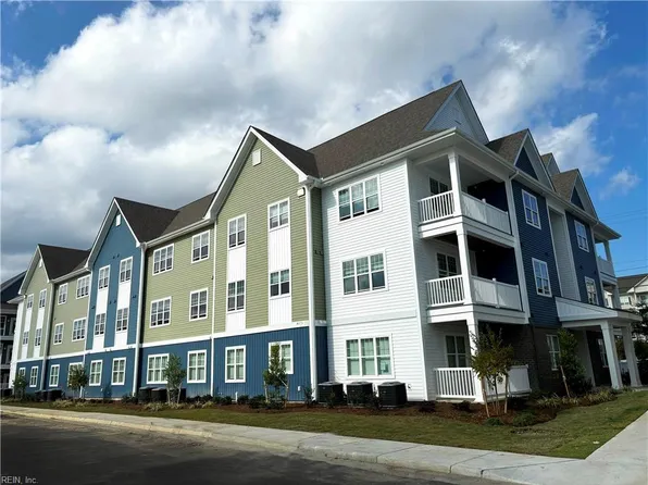 1720 Vankar Dr #106, Virginia Beach, VA 23456