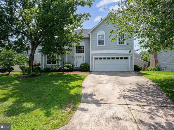 10402 Labrador Loop, Manassas, VA 20112