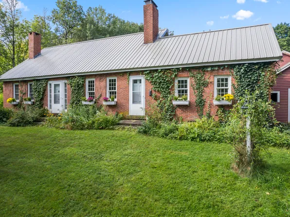 193 Sokokis Trail S, Limerick, ME 04048