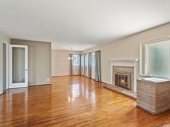 2nd image of 3818 Linden Ave