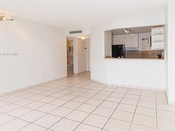 4th image of 6995 NW 186th St APT E203