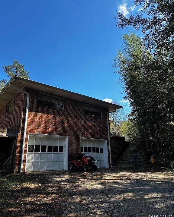 1st image of 523 34th Ave E