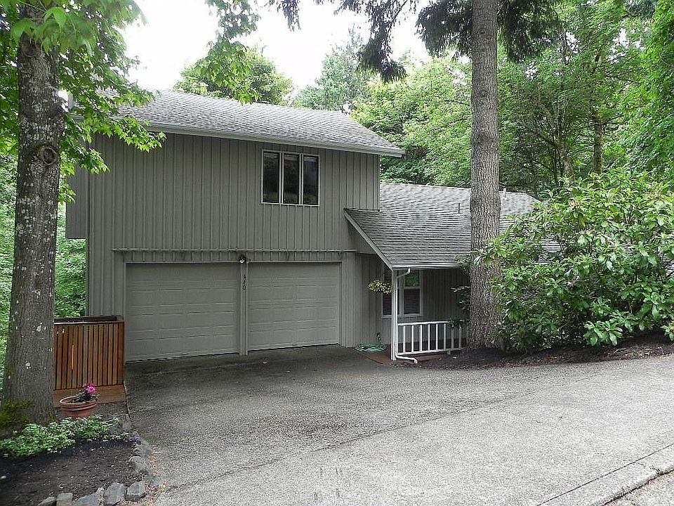 440 Lochmoor Place