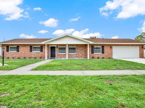 2511 Greenmoor Pl, Tampa, FL 33618