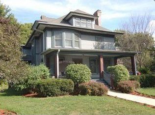 340 S 4th St, Aurora, IL 60505