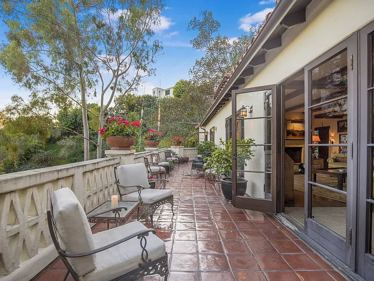6955 La Presa Dr — Photo 25