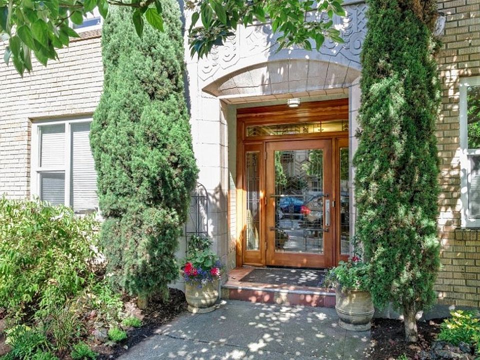 1st image of 616 4th Ave W #303