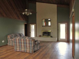 206 Kay St, Nash, TX 75569