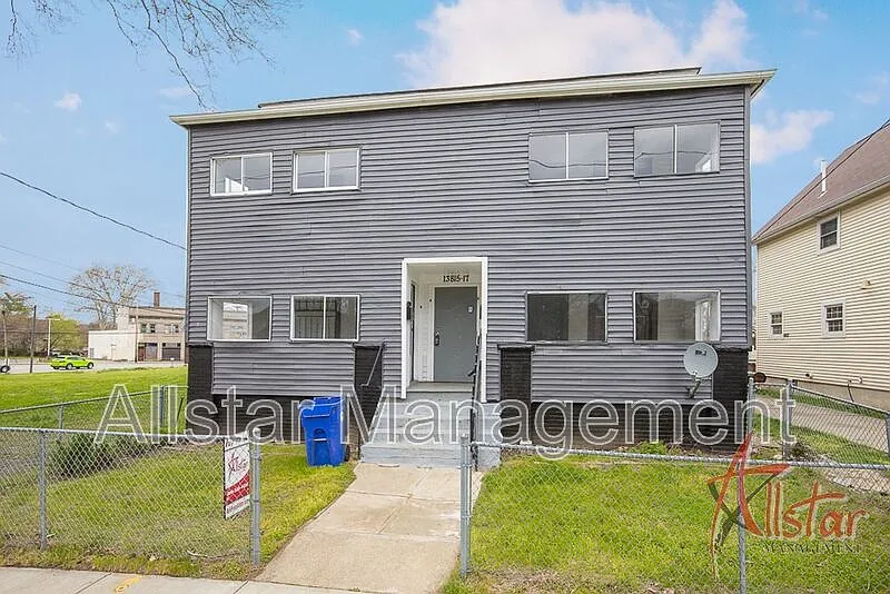 13815 Idarose Ave #1
