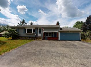 28 Royal Ave, Auburn, ME 04210