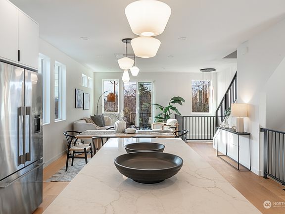 4th image of 6234 5th Avenue NW